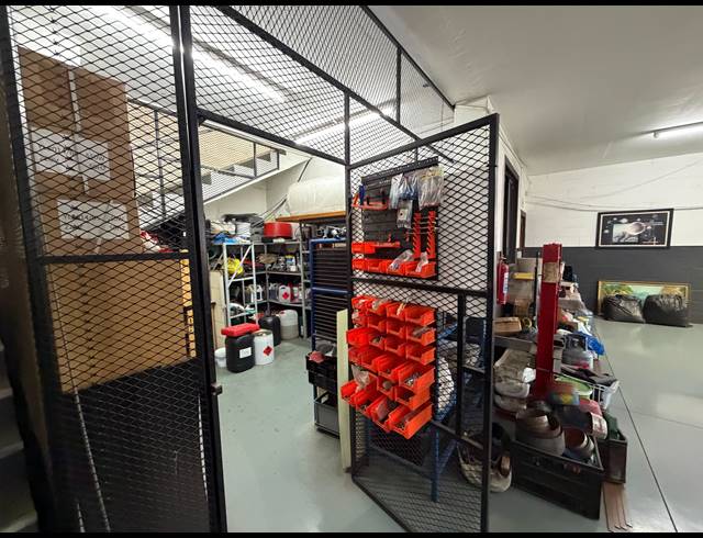 420M² WAREHOUSE TO LET IN EPPING INDUSTRIAL